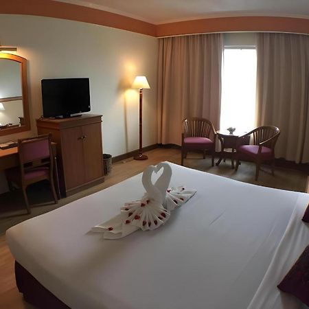 Sakura Hotel Hat Yai Ngoại thất bức ảnh